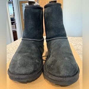 Kids classic II Uggs